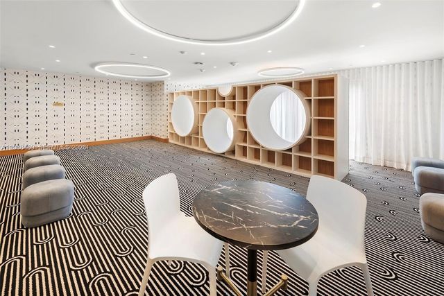 2678 Tigertail 808, Miami, FL 33133