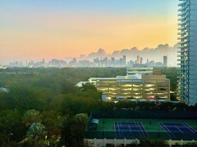 2678 Tigertail 808, Miami, FL 33133