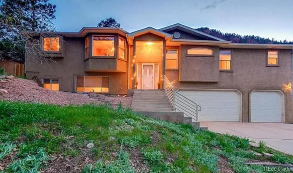 366 Hoover Lane, Palmer Lake, CO 80133