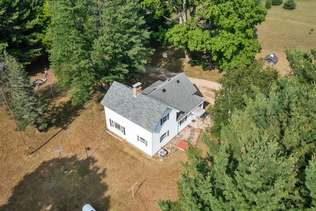 22347 5 Mile Road, Aetna Twp, MI 49336