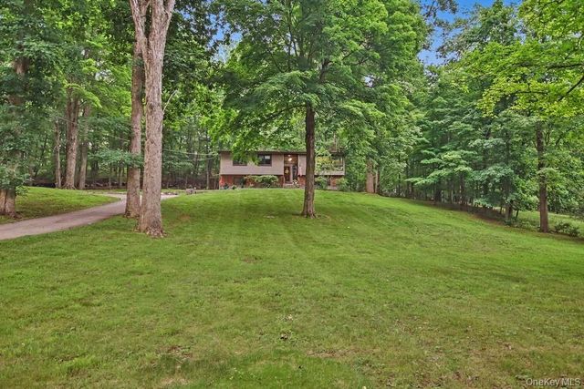 59 Cuddy Road, Mahopac, NY 10541