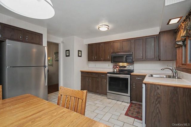 59 Cuddy Road, Mahopac, NY 10541
