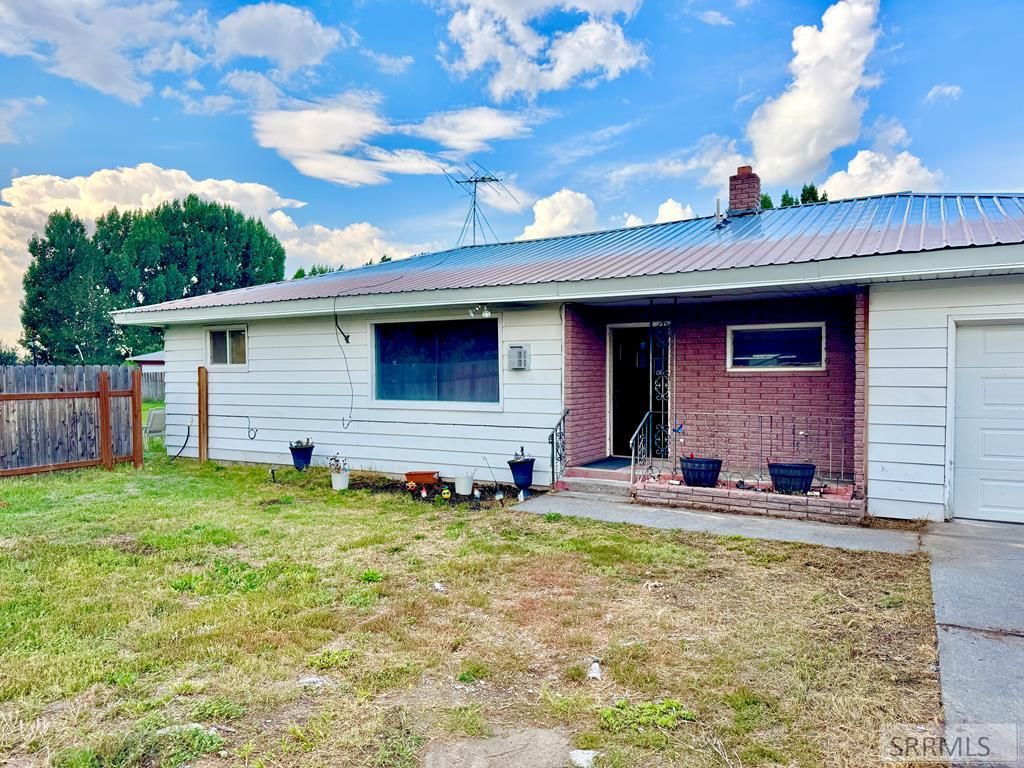 4491 E 109 N, Ucon, ID 83401