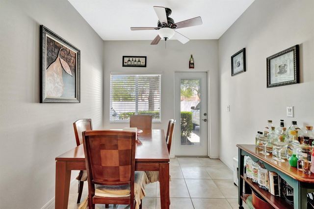 2061 SE Glen Ridge Drive, Port St. Lucie, FL 34952