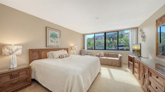 6287 MIDNIGHT PASS ROAD 103, Sarasota, FL 34242