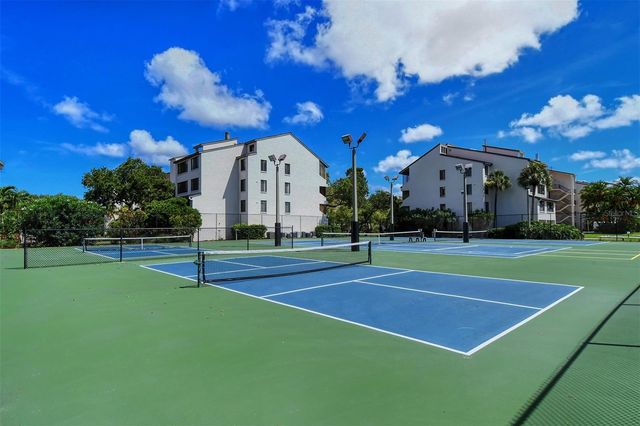6287 MIDNIGHT PASS ROAD 103, Sarasota, FL 34242