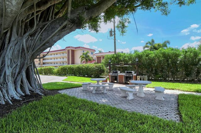 6287 MIDNIGHT PASS ROAD 103, Sarasota, FL 34242