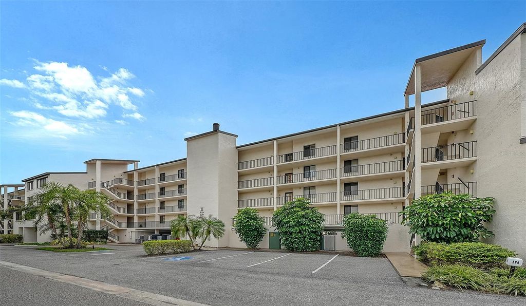 6287 MIDNIGHT PASS ROAD 103, Sarasota, FL 34242