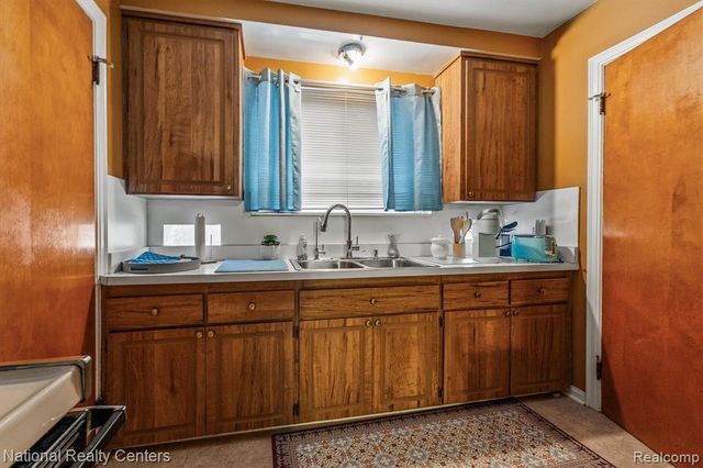 8291 Bingham Street, Detroit, MI 48228
