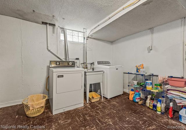 8291 Bingham Street, Detroit, MI 48228