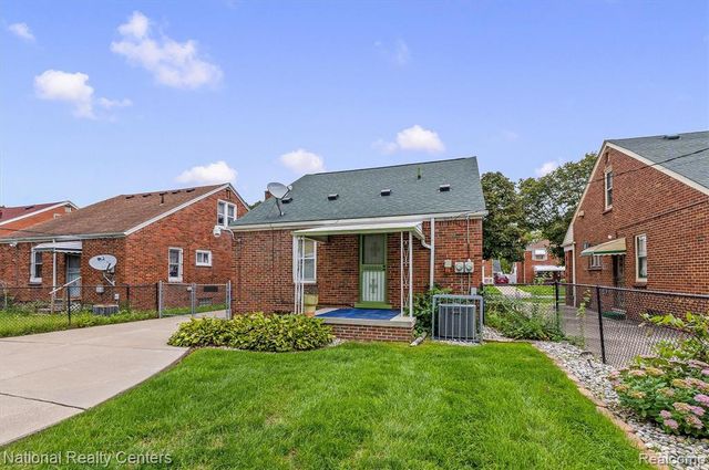 8291 Bingham Street, Detroit, MI 48228