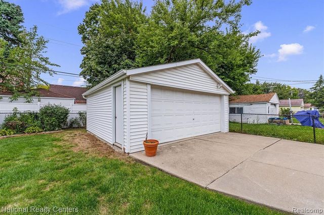 8291 Bingham Street, Detroit, MI 48228