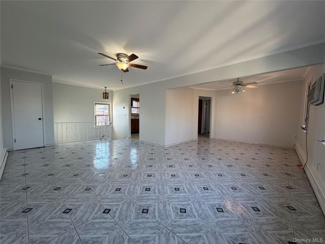 141- 33 255th Street Second Floor, Rosedale, NY 11422