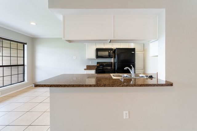 4552 Chaha Road 202, Garland, TX 75043