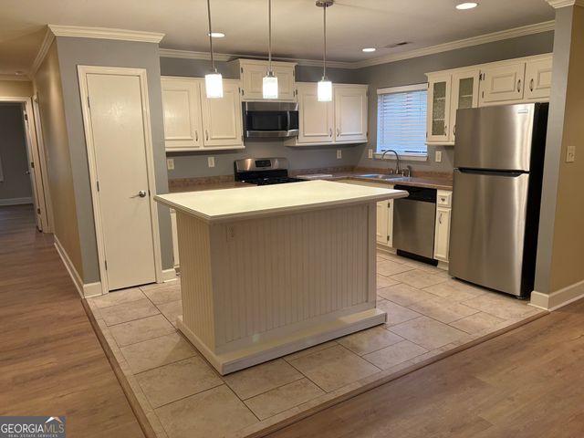 1914 Powers Ferry Trace SE, Marietta, GA 30067