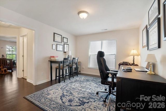 5122 Mount Clare Lane, Charlotte, NC 28210