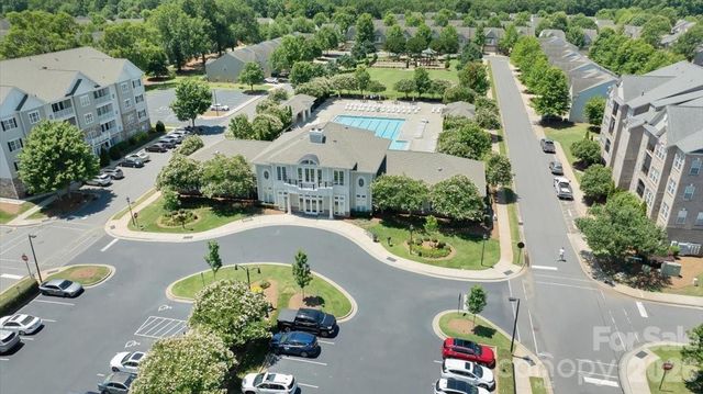 5122 Mount Clare Lane, Charlotte, NC 28210