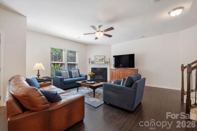 5122 Mount Clare Lane, Charlotte, NC 28210