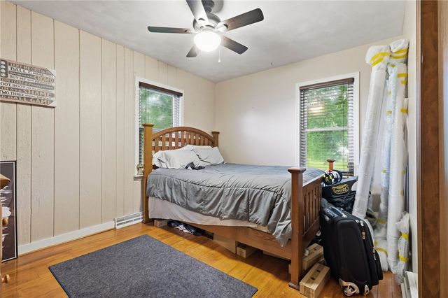 3236 Central Dr, South Park, PA 15332