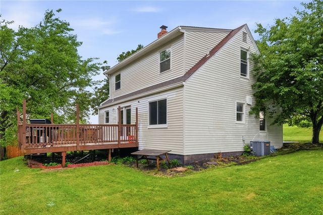 3236 Central Dr, South Park, PA 15332