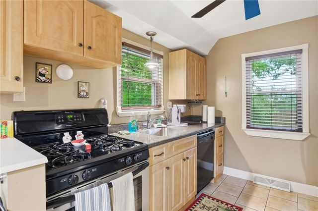 3236 Central Dr, South Park, PA 15332