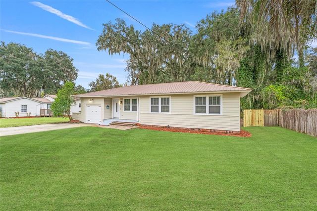 172 SE SAINT MARGARETS STREET, Lake City, FL 32025