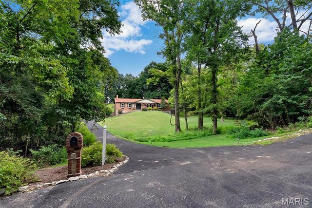 3837 Fleur Du Bois Drive, Florissant, MO 63034