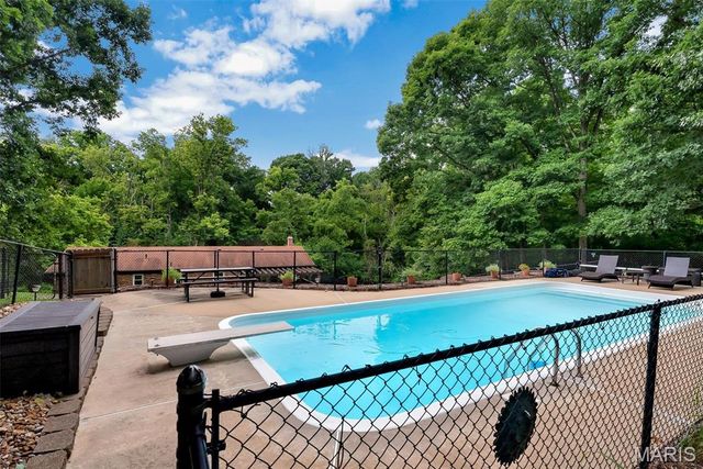 3837 Fleur Du Bois Drive, Florissant, MO 63034