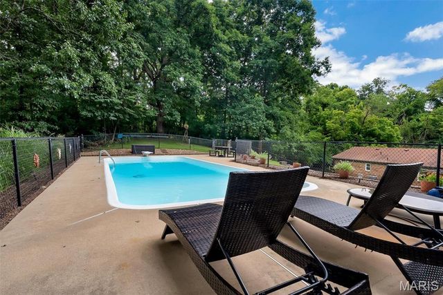 3837 Fleur Du Bois Drive, Florissant, MO 63034