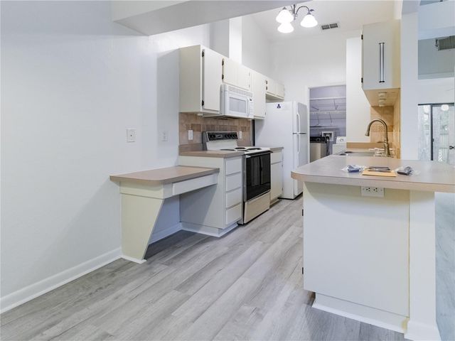 2850 SW 38TH PLACE, Gainesville, FL 32608