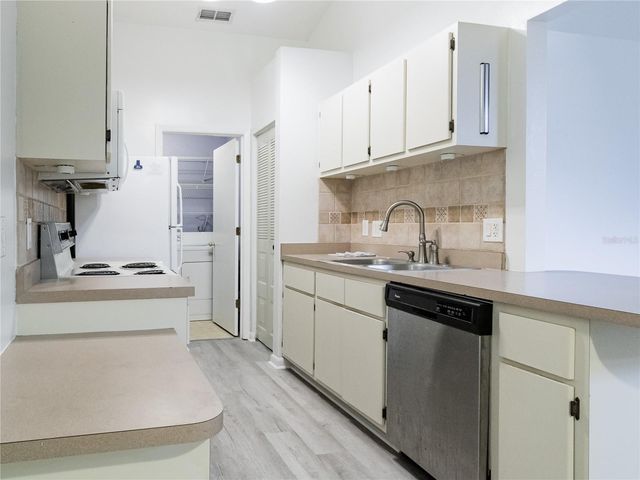 2850 SW 38TH PLACE, Gainesville, FL 32608