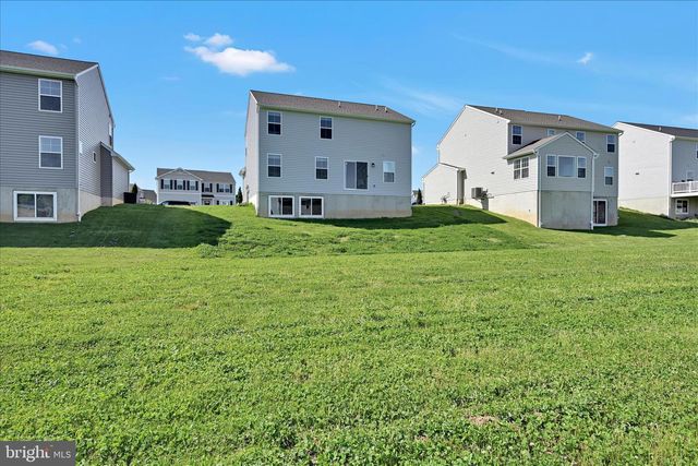 145 APPALOOSA DR, Marietta, PA 17547