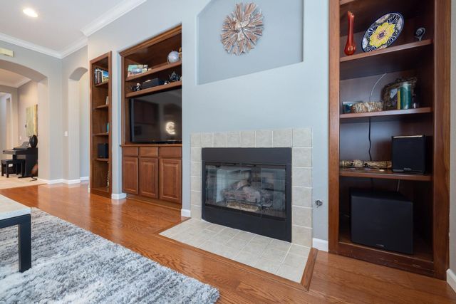 220 Cashman Cir, Sacramento, CA 95835