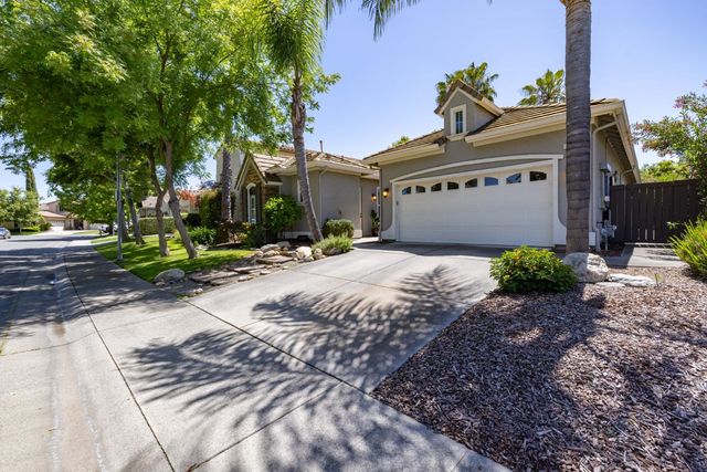 220 Cashman Cir, Sacramento, CA 95835