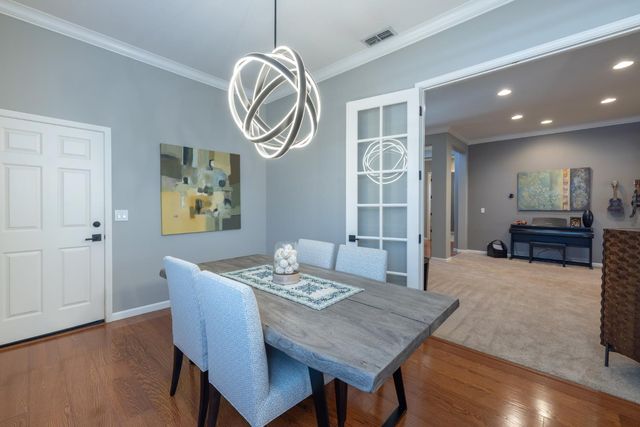 220 Cashman Cir, Sacramento, CA 95835
