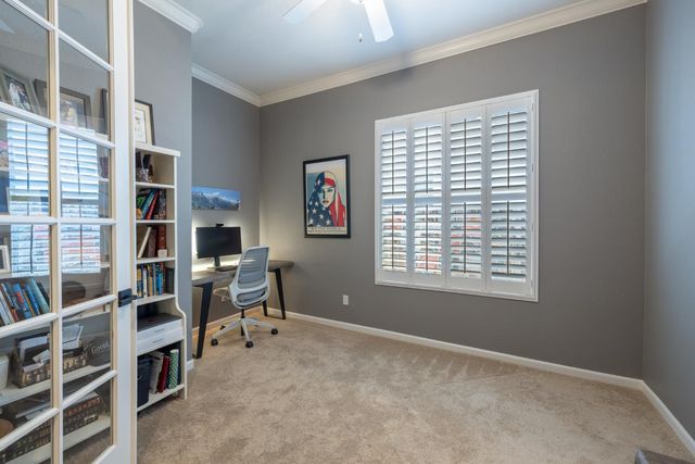 220 Cashman Cir, Sacramento, CA 95835