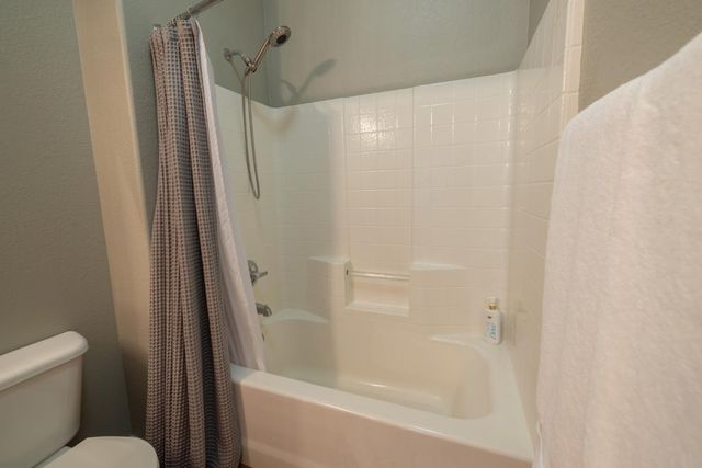220 Cashman Cir, Sacramento, CA 95835
