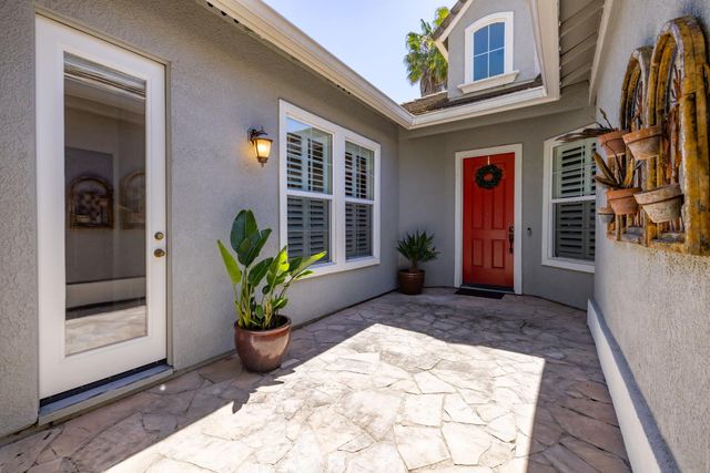 220 Cashman Cir, Sacramento, CA 95835