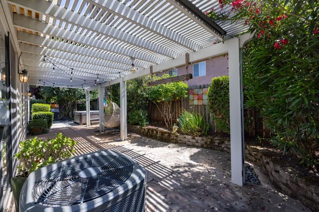 220 Cashman Cir, Sacramento, CA 95835