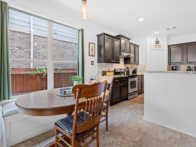 512 WAGON WHEEL WAY, Cibolo, TX 78108
