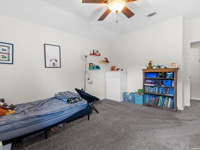 512 WAGON WHEEL WAY, Cibolo, TX 78108