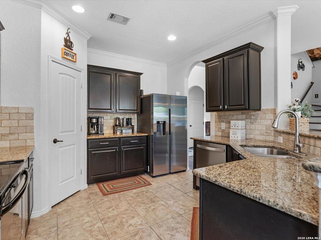 512 WAGON WHEEL WAY, Cibolo, TX 78108