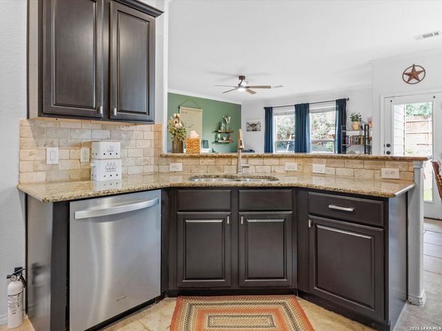512 WAGON WHEEL WAY, Cibolo, TX 78108