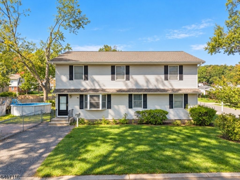 29 Garrabrant Rd, Clifton City, NJ 07013 — exterior