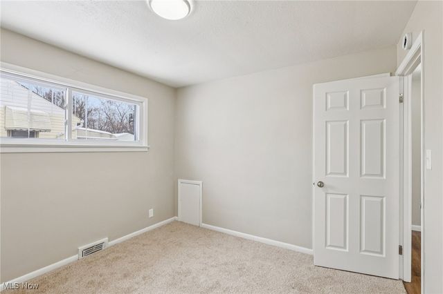 24010 Timberlane Road, Warrensville Heights, OH 44128