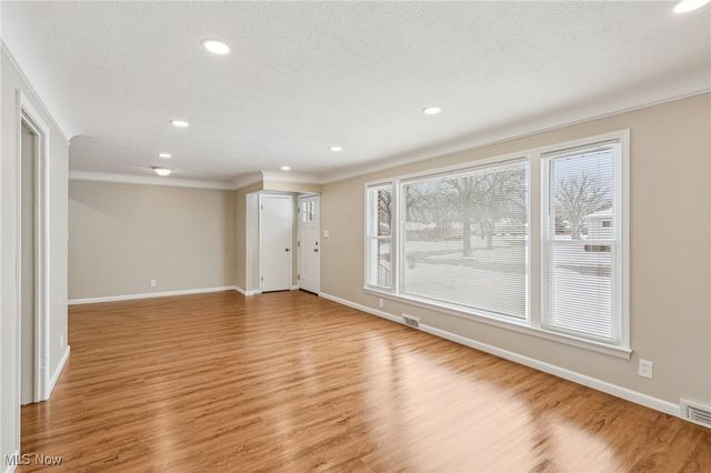 24010 Timberlane Road, Warrensville Heights, OH 44128