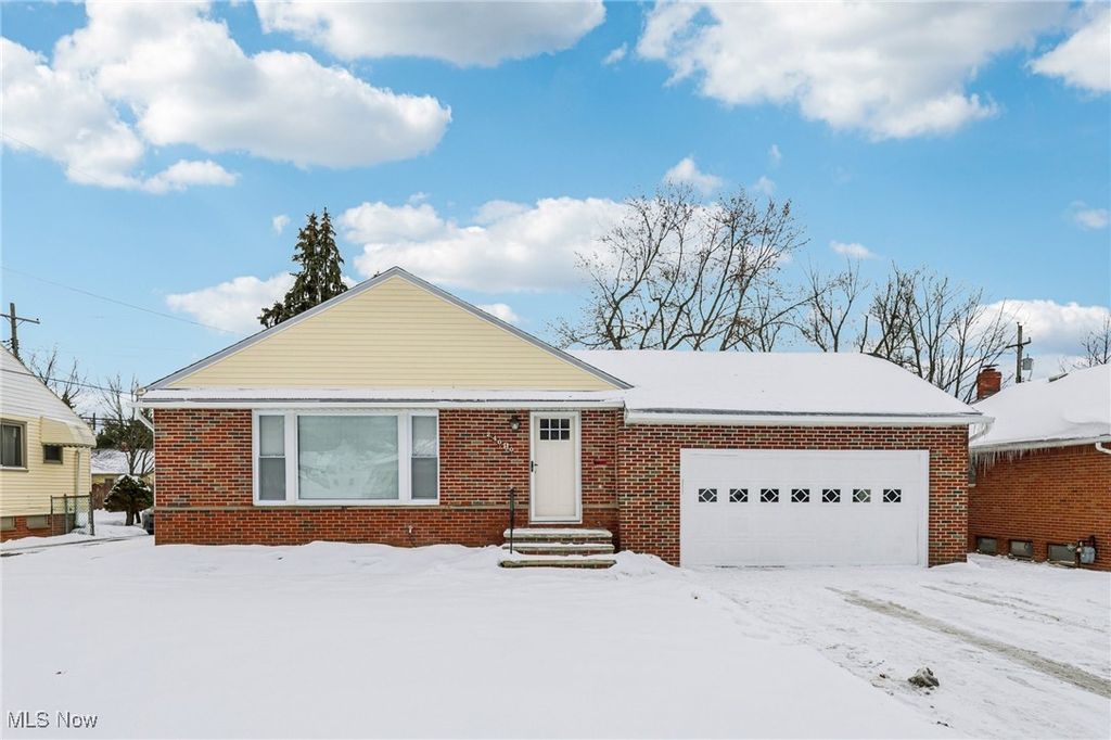 24010 Timberlane Road, Warrensville Heights, OH 44128