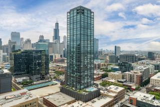 164 N Peoria Street 3802, Chicago, IL 60607