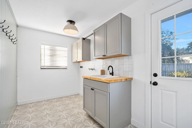 2 Avenue Bonita, Ormond Beach, FL 32174