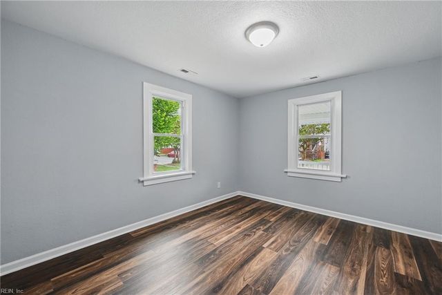 418 W 26th ST, Norfolk, VA 23517
